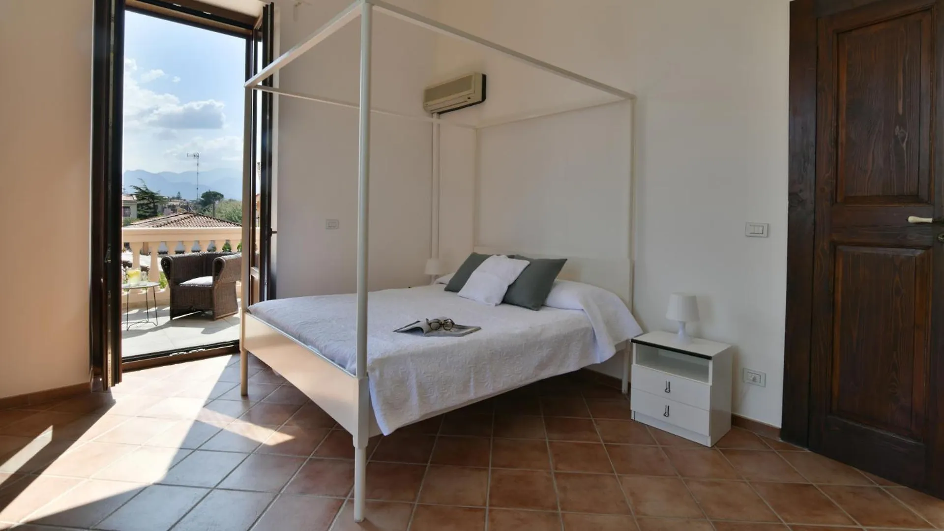 Villa Afrodite 8, Emma Villas ميلاتسو