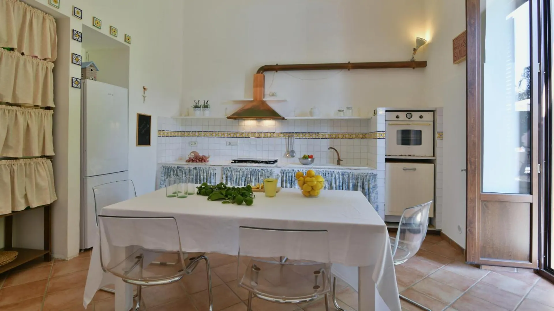Villa Afrodite 8, Emma Villas ميلاتسو